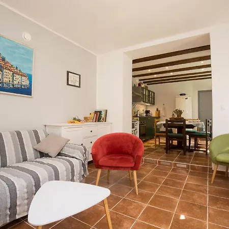 House Bougainvillea Holiday home Pula