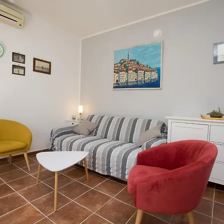 Holiday home House Bougainvillea Pula