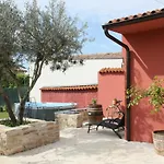 Сasa de vacaciones House Bougainvillea *