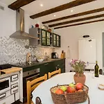 House Bougainvillea Tatil Evi