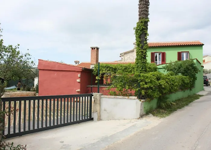 House Bougainvillea Casa vacanze Pola