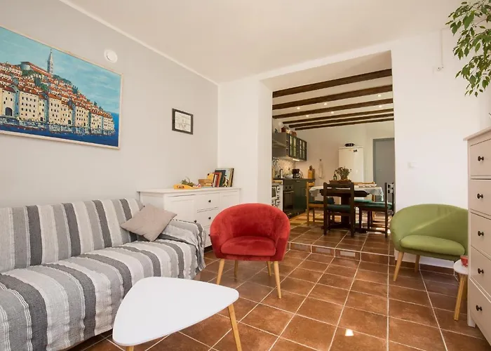 House Bougainvillea Casa vacanze Pola