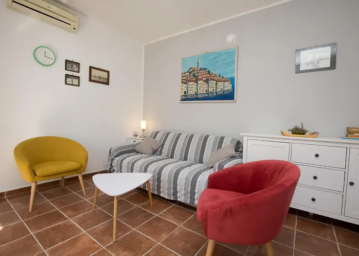 Casa vacanze House Bougainvillea Pola